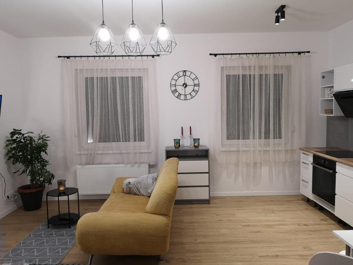 Studio Jellow Єленя-Ґура Екстер'єр фото